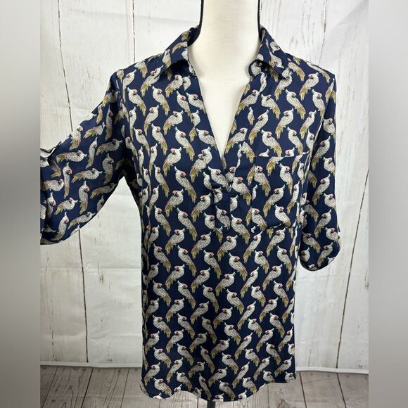 ‼️final must bundle‼️ Soho Jeans NY & Co Parrot Bird Blouse Top Navy - Picture 1 of 7